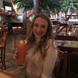 Meet your Posher, Jillian